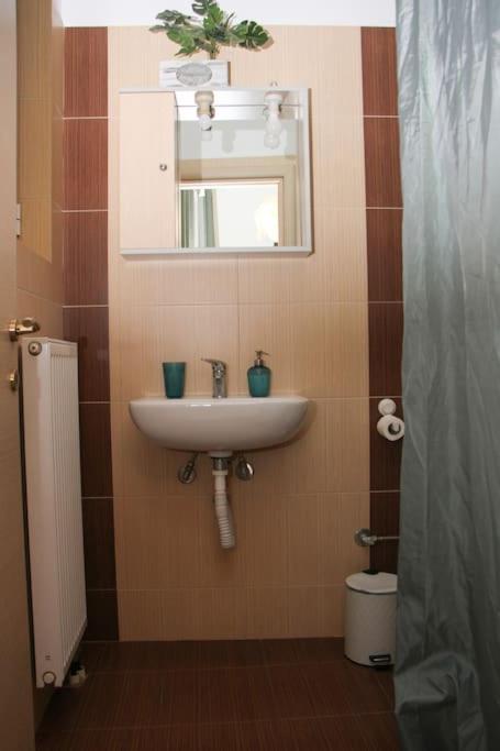 Comfy City Hideaway Kalamata Exterior photo