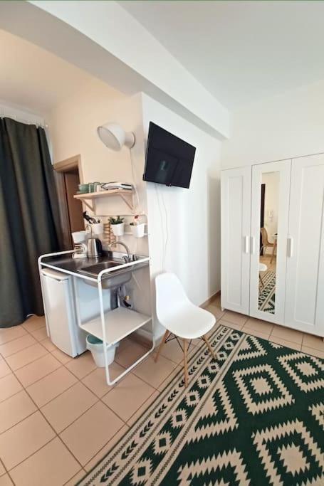 Comfy City Hideaway Kalamata Exterior photo