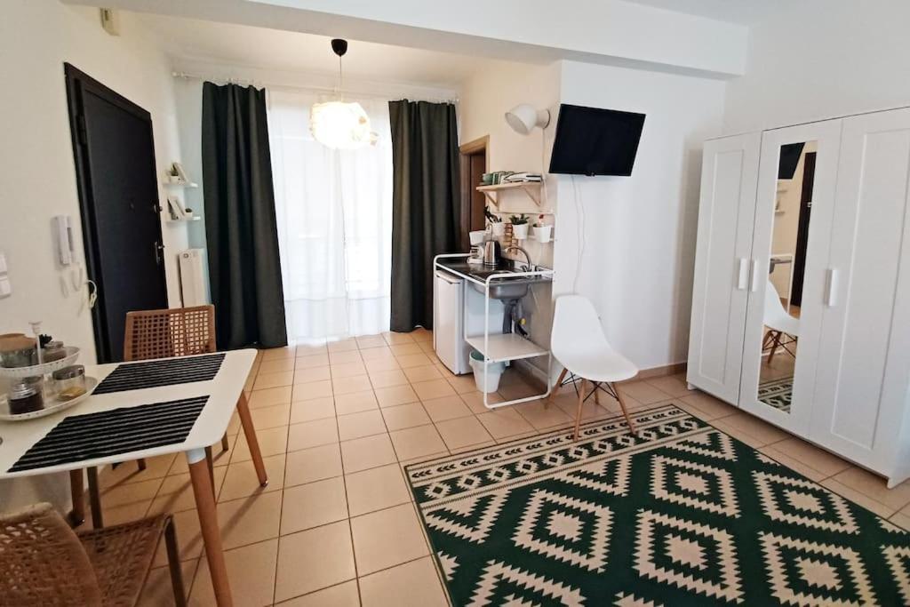 Comfy City Hideaway Kalamata Exterior photo